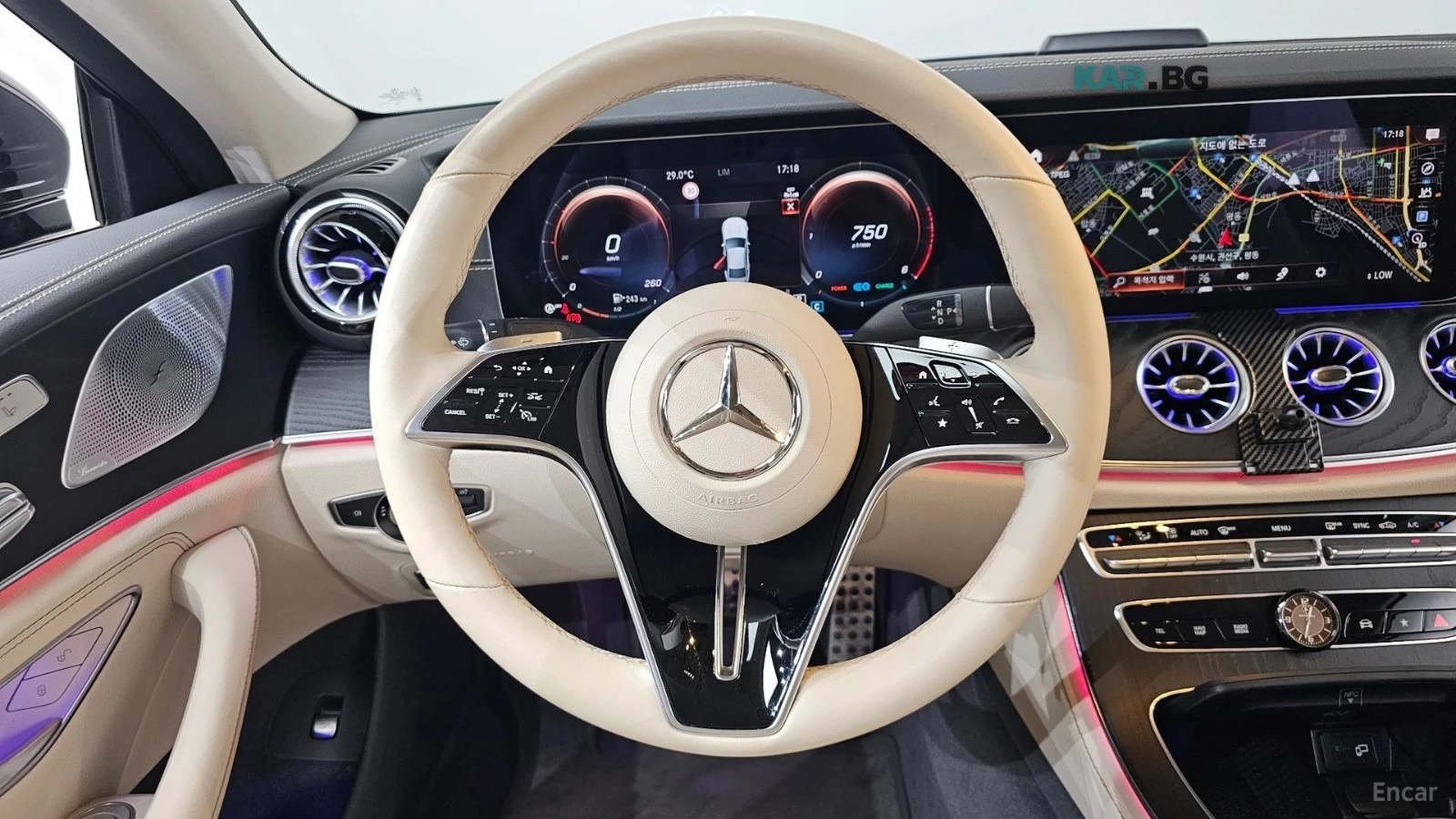 Mercedes-Benz CLS 300 d/4MATIC/SUNROOF/DRIVE-ASSITS, снимка 8 - Автомобили и джипове - 55746833