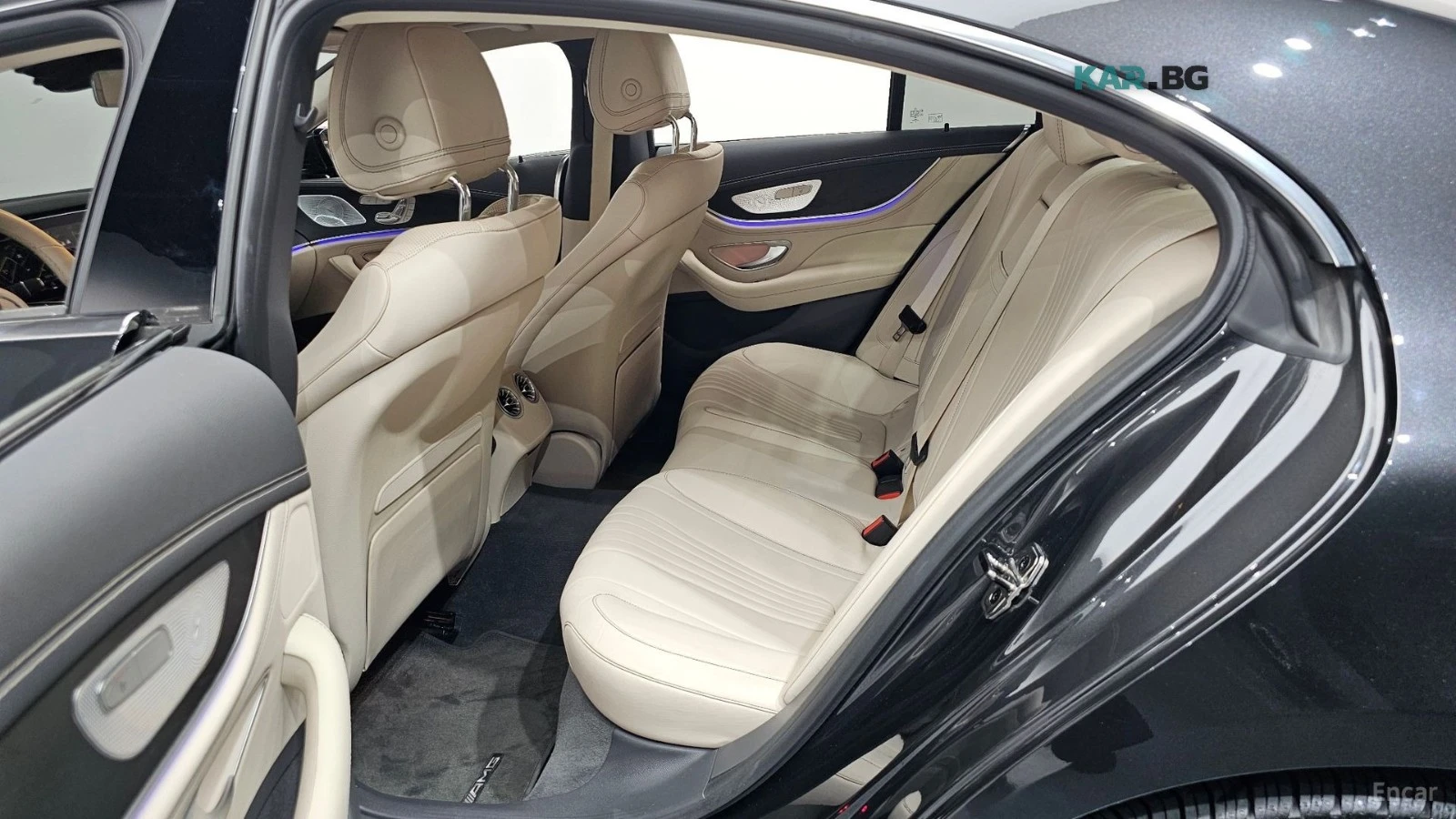 Mercedes-Benz CLS 300 d/4MATIC/SUNROOF/DRIVE-ASSITS, снимка 16 - Автомобили и джипове - 55746833