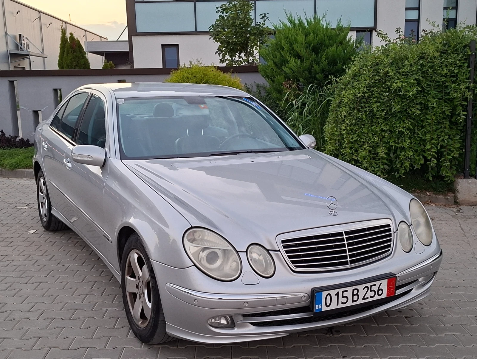 Mercedes-Benz E 270 2.7CDI* (177кс)* AVANTGARDE* НОВ ВНОС* , снимка 10 - Автомобили и джипове - 55891783