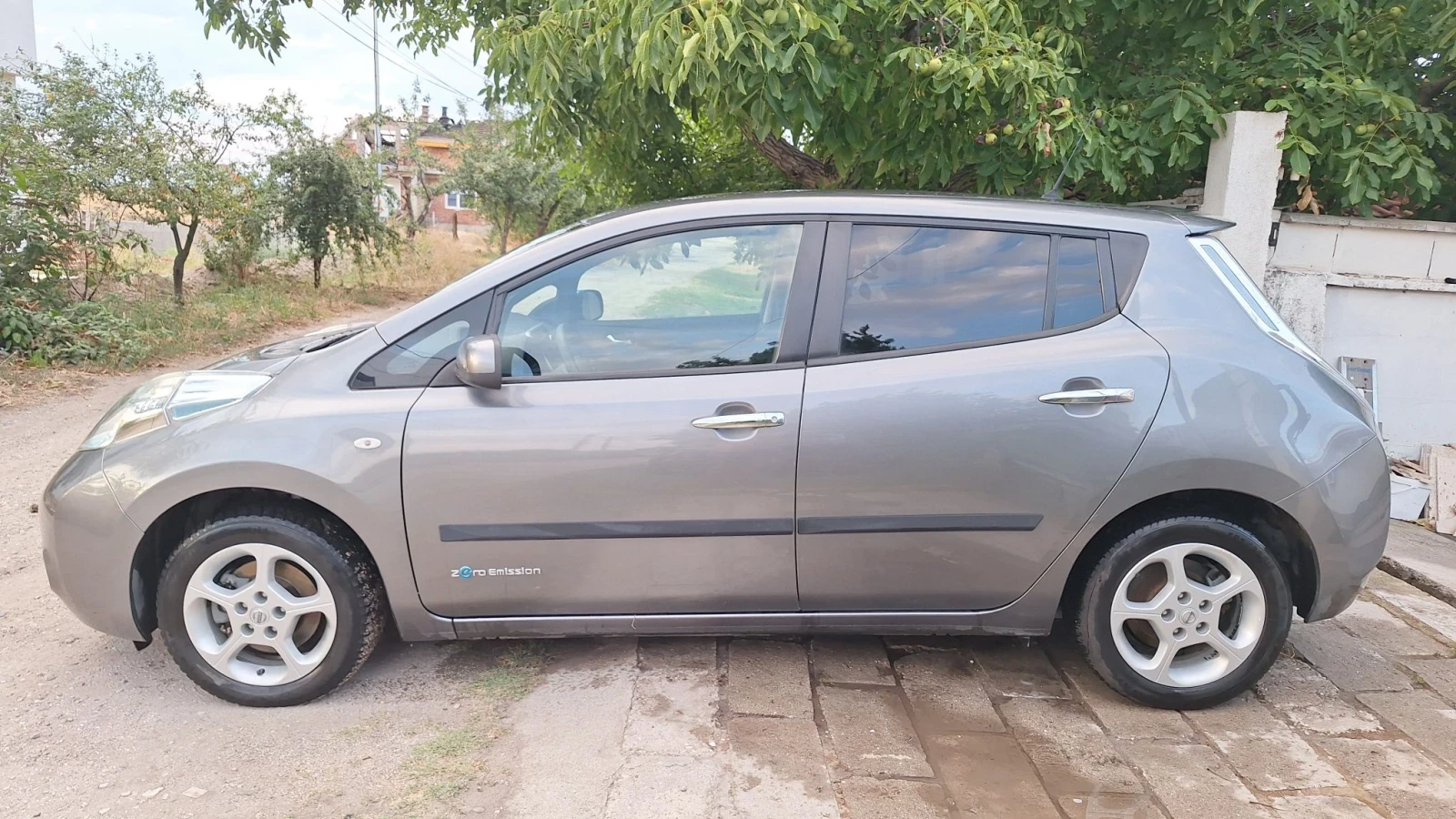 Nissan Leaf  24kwh