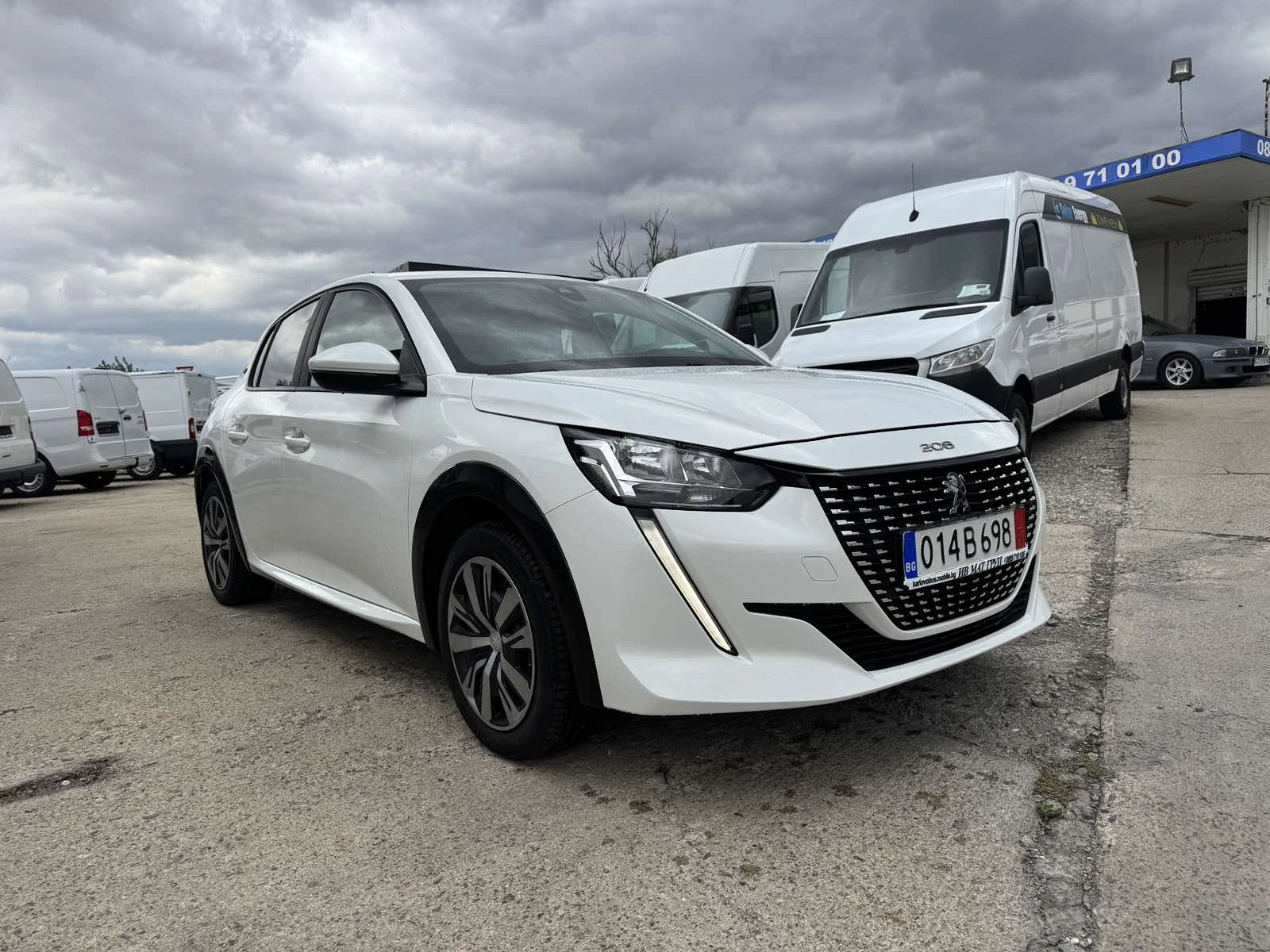 Peugeot 208 50000km!!!ЕВРОПЕЙСКА ГАРАНЦИЯ!!!