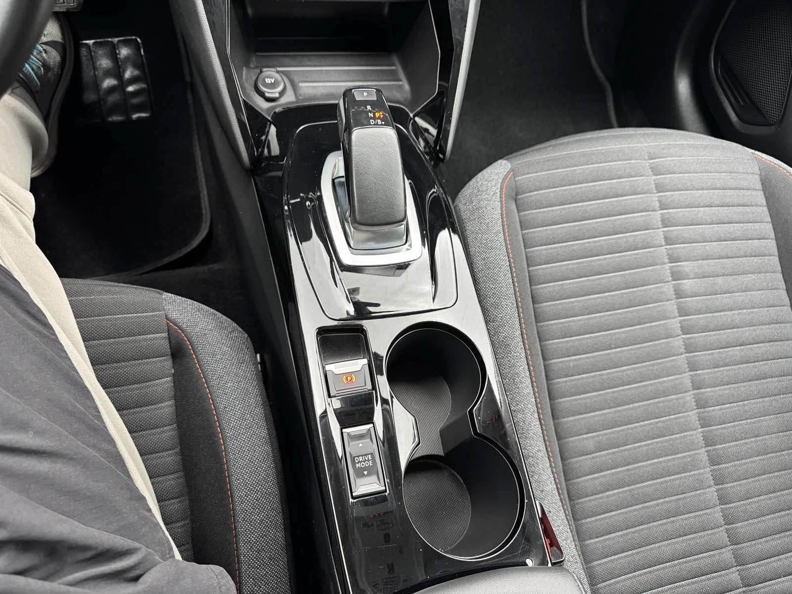 Peugeot 208 50000km!!!���������� ��������!!! | Mobile.bg � ����������� 13