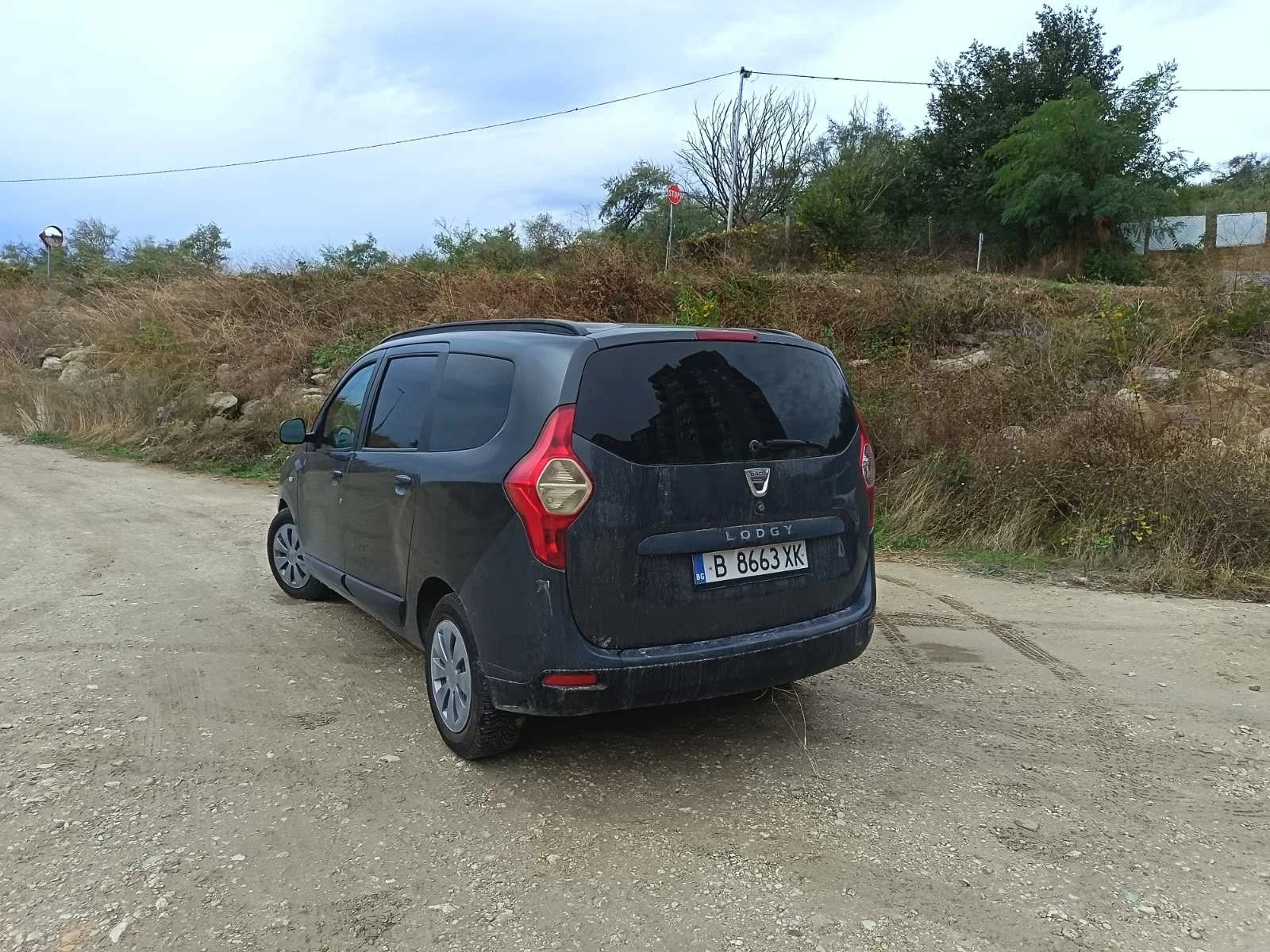 Dacia Lodgy, снимка 5 - Автомобили и джипове - 56272498
