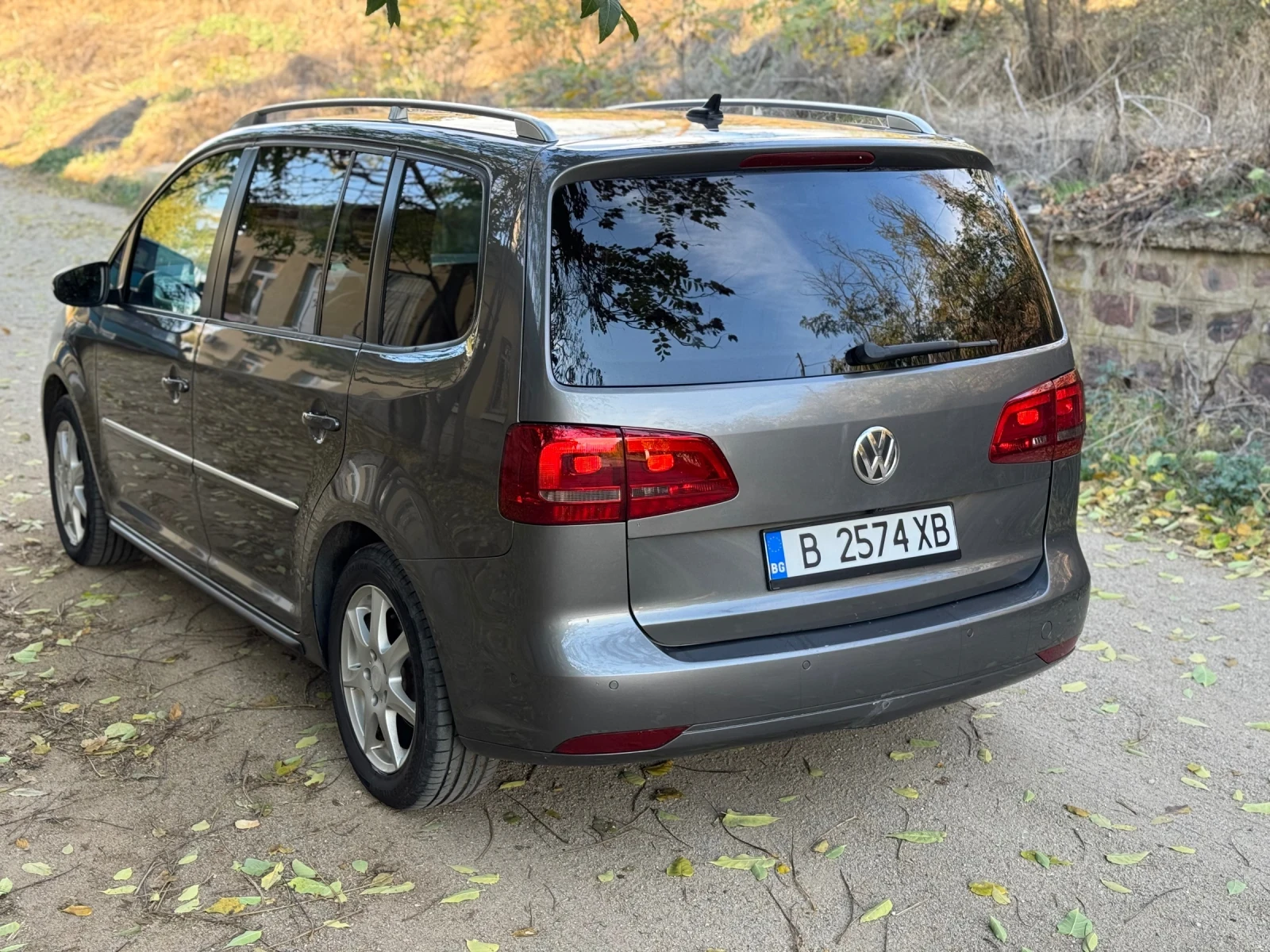 VW Touran, снимка 5 - Автомобили и джипове - 56645699