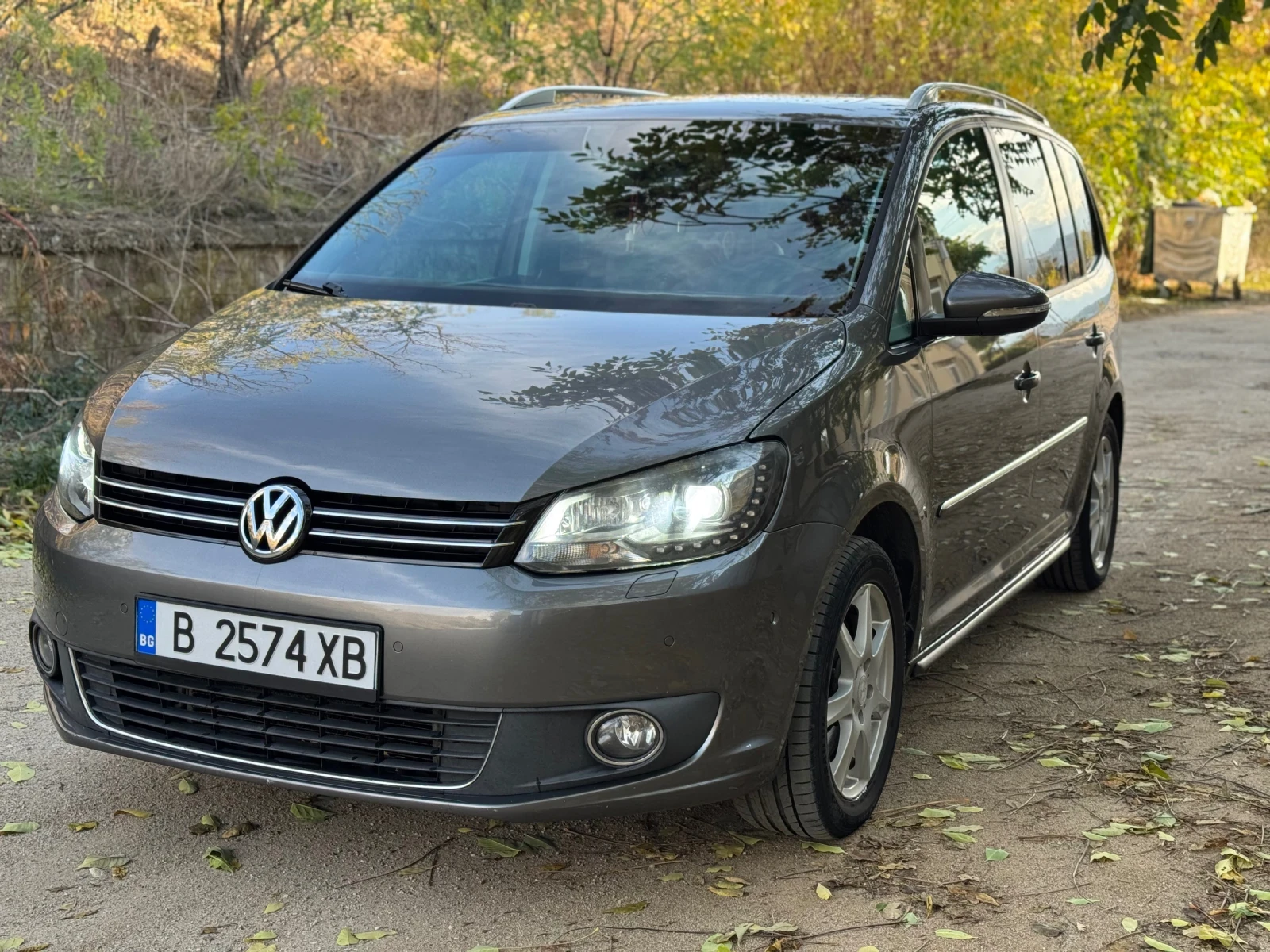 VW Touran, снимка 2 - Автомобили и джипове - 56645699