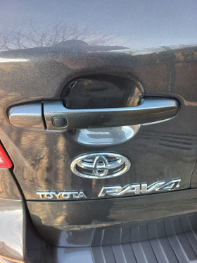 Toyota Rav4 2.0 бензин , снимка 15 - Автомобили и джипове - 44435854