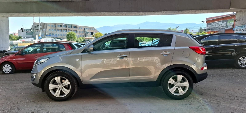 Kia Sportage 1, 7 CRDi, снимка 8 - Автомобили и джипове - 46590561