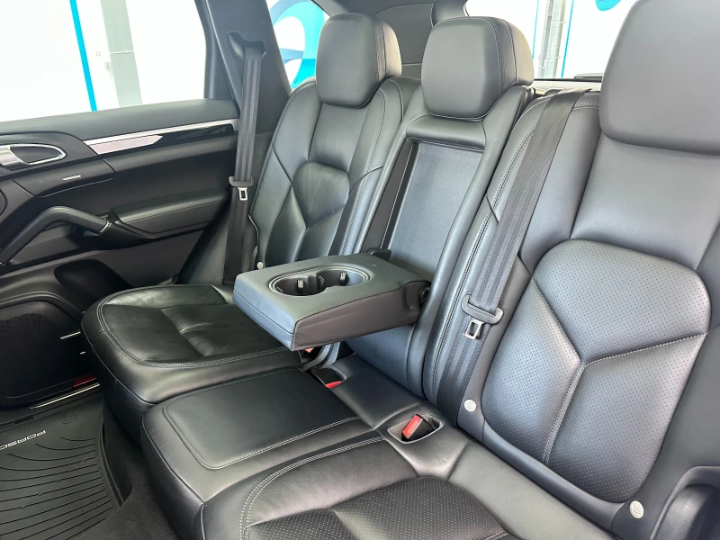 Porsche Cayenne GTS PACK* PANO* ВЪЗДУХ 5190.00 ПЪРВОНАЧАЛНА ВНОСКА, снимка 12 - Автомобили и джипове - 51906115