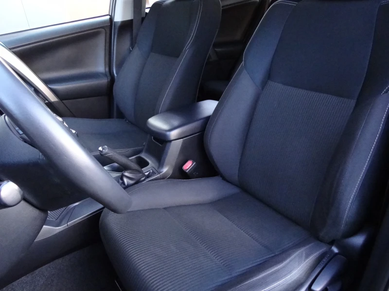 Toyota Rav4 2.0d4d-124k.c. /4 X 4/Keyless/Camera/Led/Euro-5B/, снимка 12 - Автомобили и джипове - 51765547