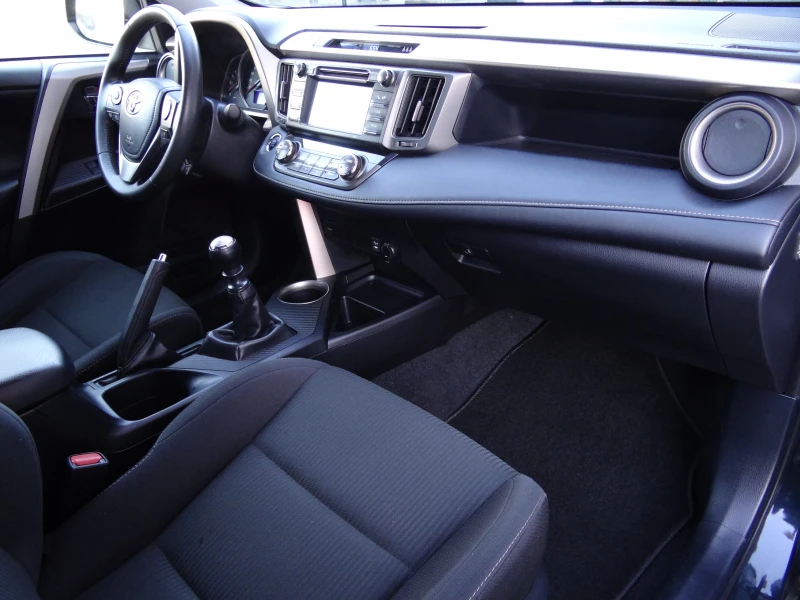 Toyota Rav4 2.0d4d-124k.c. /4 X 4/Keyless/Camera/Led/Euro-5B/, снимка 10 - Автомобили и джипове - 51765547