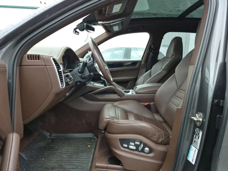 Porsche Cayenne 2020 * CARFAX * БЕЗ ПЪРВОНАЧАЛНА ВНОСКА, снимка 8 - Автомобили и джипове - 52583566