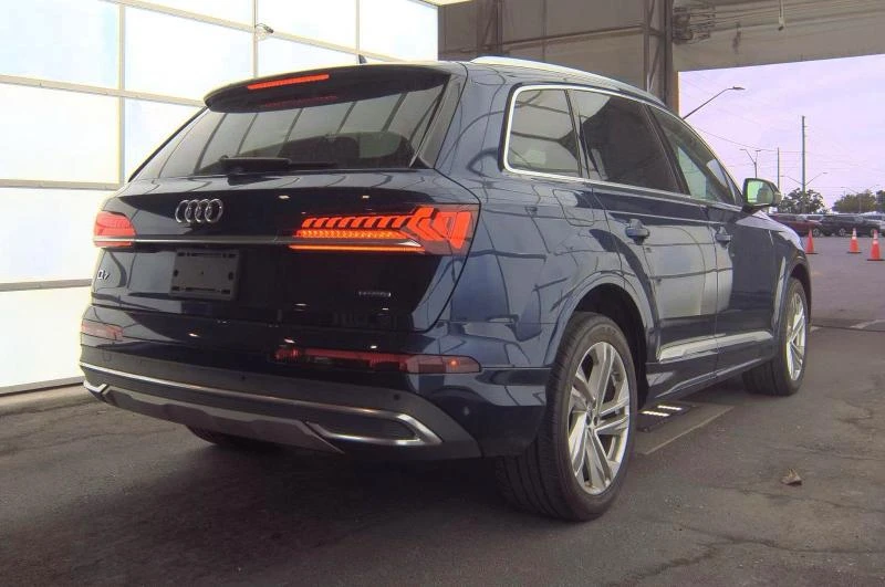 Audi Q7 QUATTRO 55 TFSI / 7 МЕСТА / ЛИЗИНГ, снимка 4 - Автомобили и джипове - 54656426