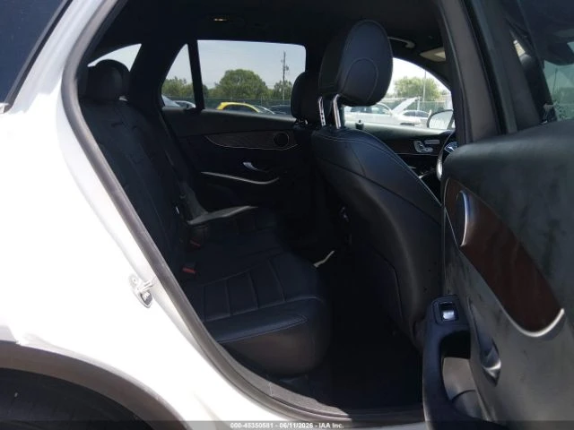 Mercedes-Benz GLC 300 * 4MATIC* КОЖА* ПОДГРЕВ* NAVI* КАМЕРА* LED* , снимка 7 - Автомобили и джипове - 55132693