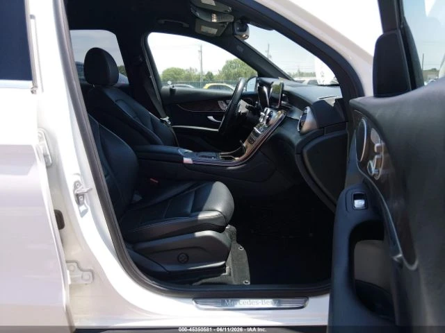 Mercedes-Benz GLC 300 * 4MATIC* КОЖА* ПОДГРЕВ* NAVI* КАМЕРА* LED* , снимка 5 - Автомобили и джипове - 55132693
