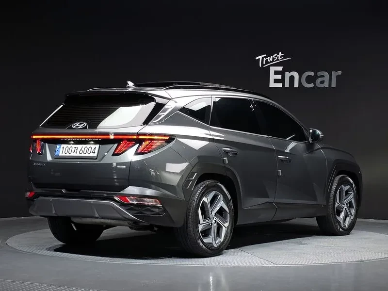 Hyundai Tucson 1.6 4WD - САМО 30% АВАНС, снимка 2 - Автомобили и джипове - 56255857