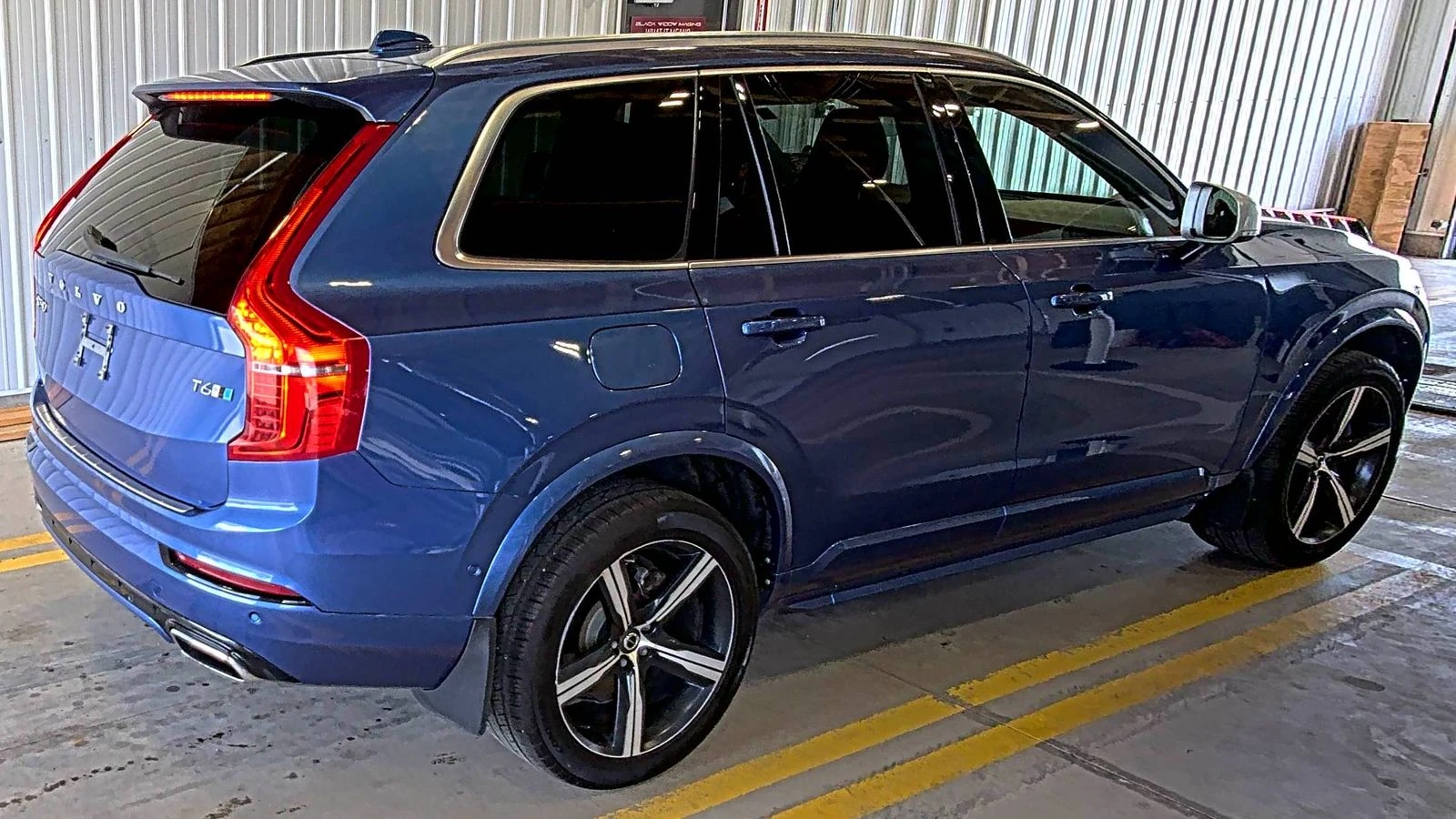 Volvo Xc90 Т6 R-DESIGN* BOWERS&WILKINS* DISTRONIC* HeadUP*  - изображение 6
