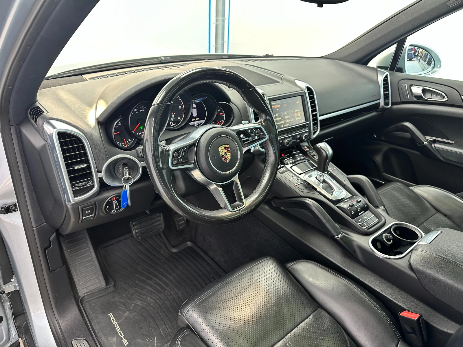 Porsche Cayenne GTS PACK* PANO* ВЪЗДУХ - изображение 7