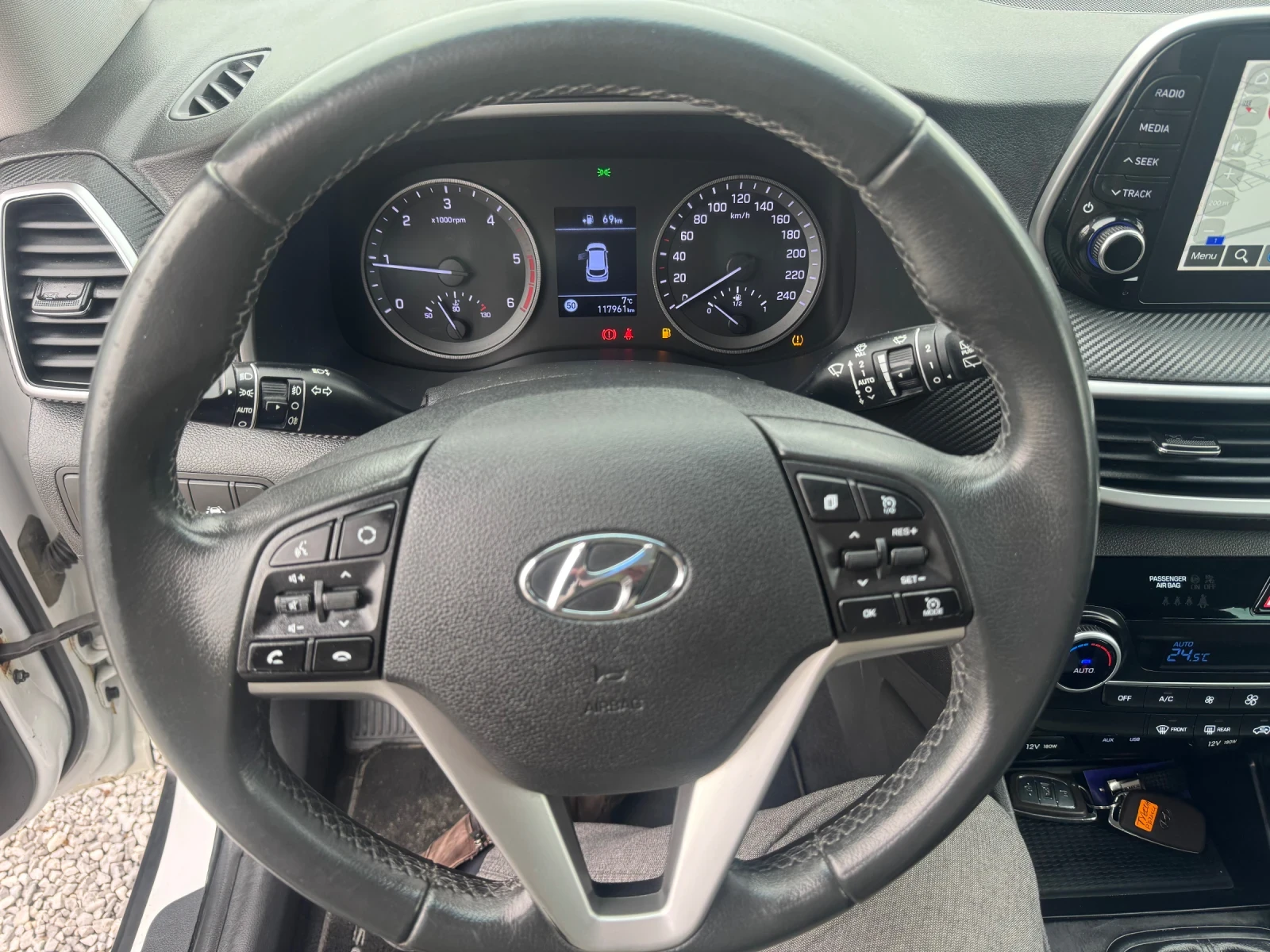 Hyundai Tucson 118000км* LED* NAVI* FACELIFT* КАМЕРА* 1.6d* 2019г - изображение 4