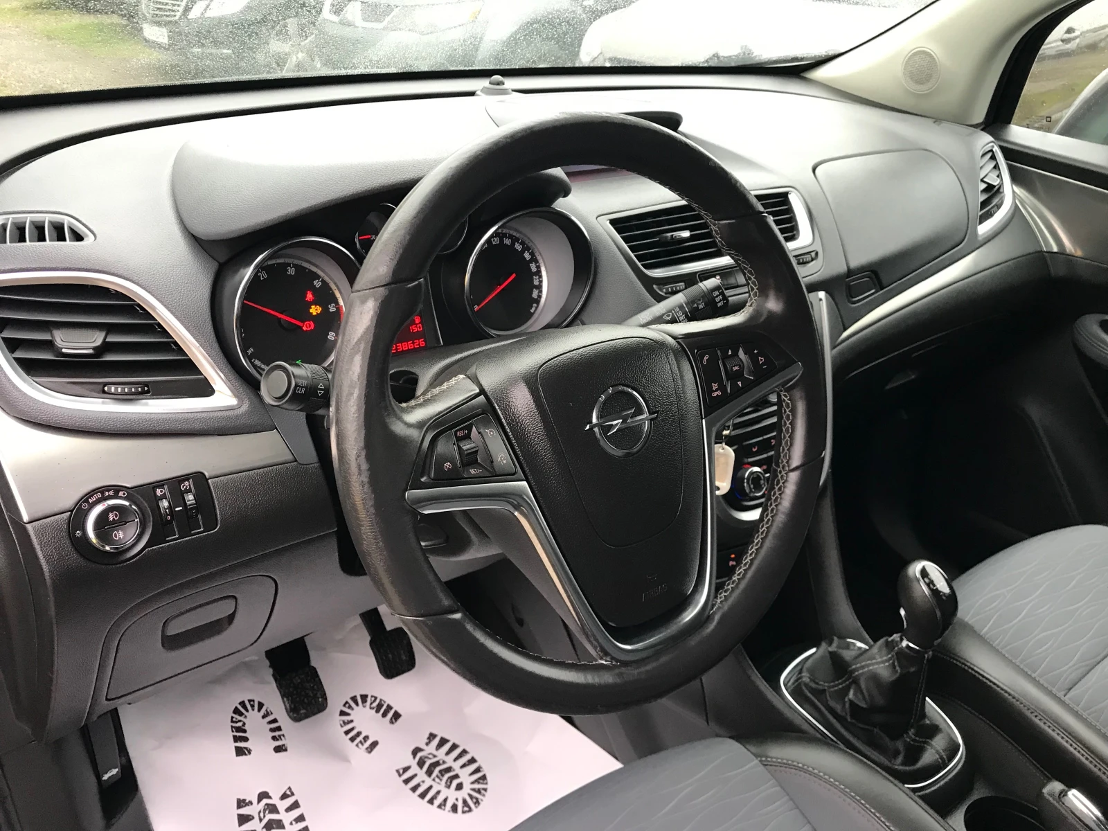 Opel Mokka 1.7d-131кс.-6ск.cosmo, снимка 15 - Автомобили и джипове - 53952181