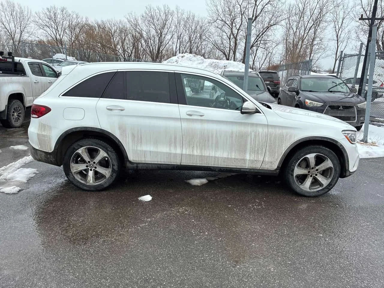 Mercedes-Benz GLC * 300 * CARFAX * ЦЕНА ДО БГ, снимка 3 - Автомобили и джипове - 54009014