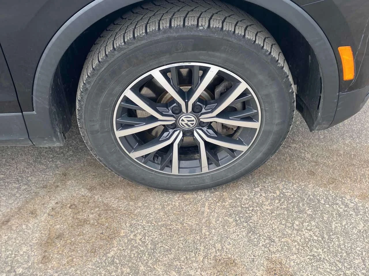 VW Tiguan 4MOTION/CARFAX/ПОДГРЕВИ/ШИБИДАХ, снимка 6 - Автомобили и джипове - 54033742