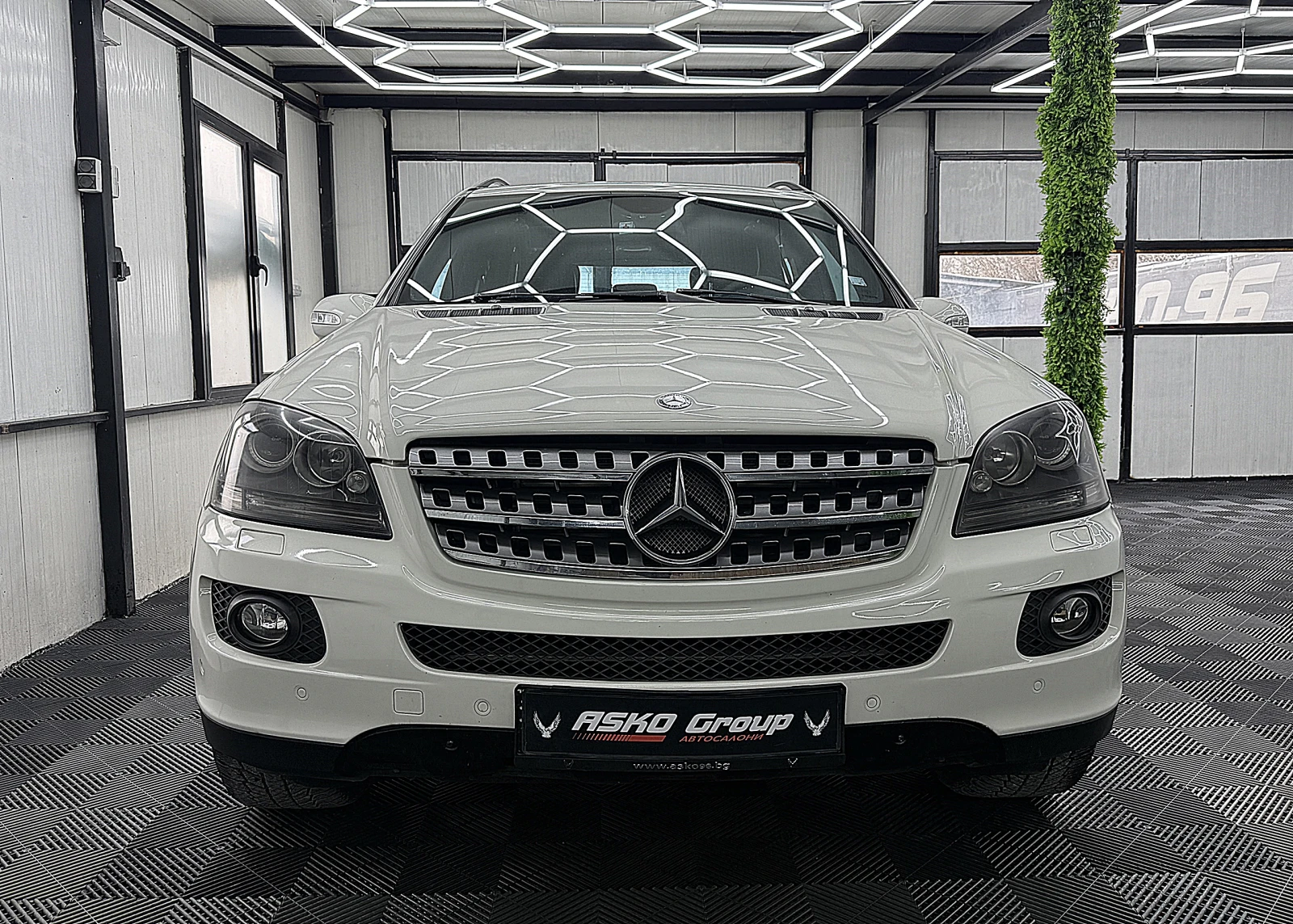 Mercedes-Benz ML 320 EDITION-1/4-Matic/ПОДГРЕВ ОБДУХВАНЕ КАМЕРА ЛИЗИНГ, снимка 2 - Автомобили и джипове - 54053651