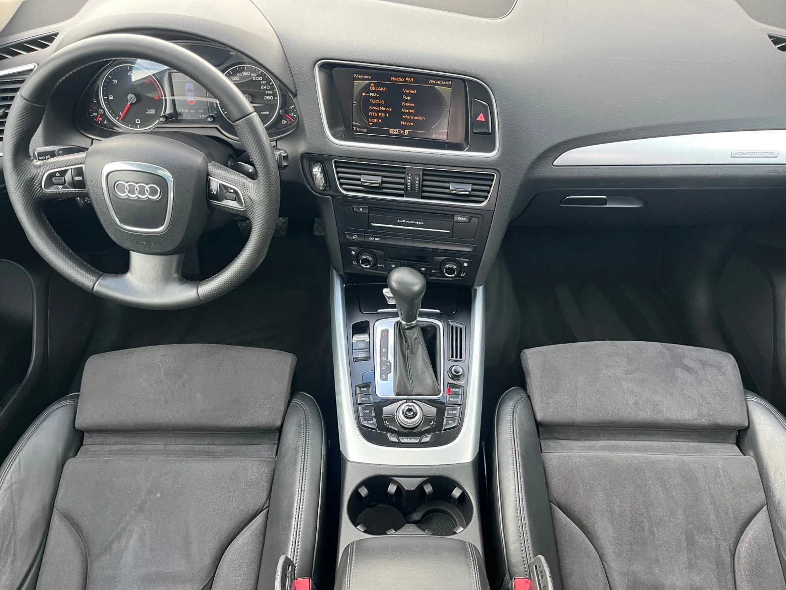 Audi Q5 2.0TDI Automat/Quattro, снимка 8 - Автомобили и джипове - 54136469