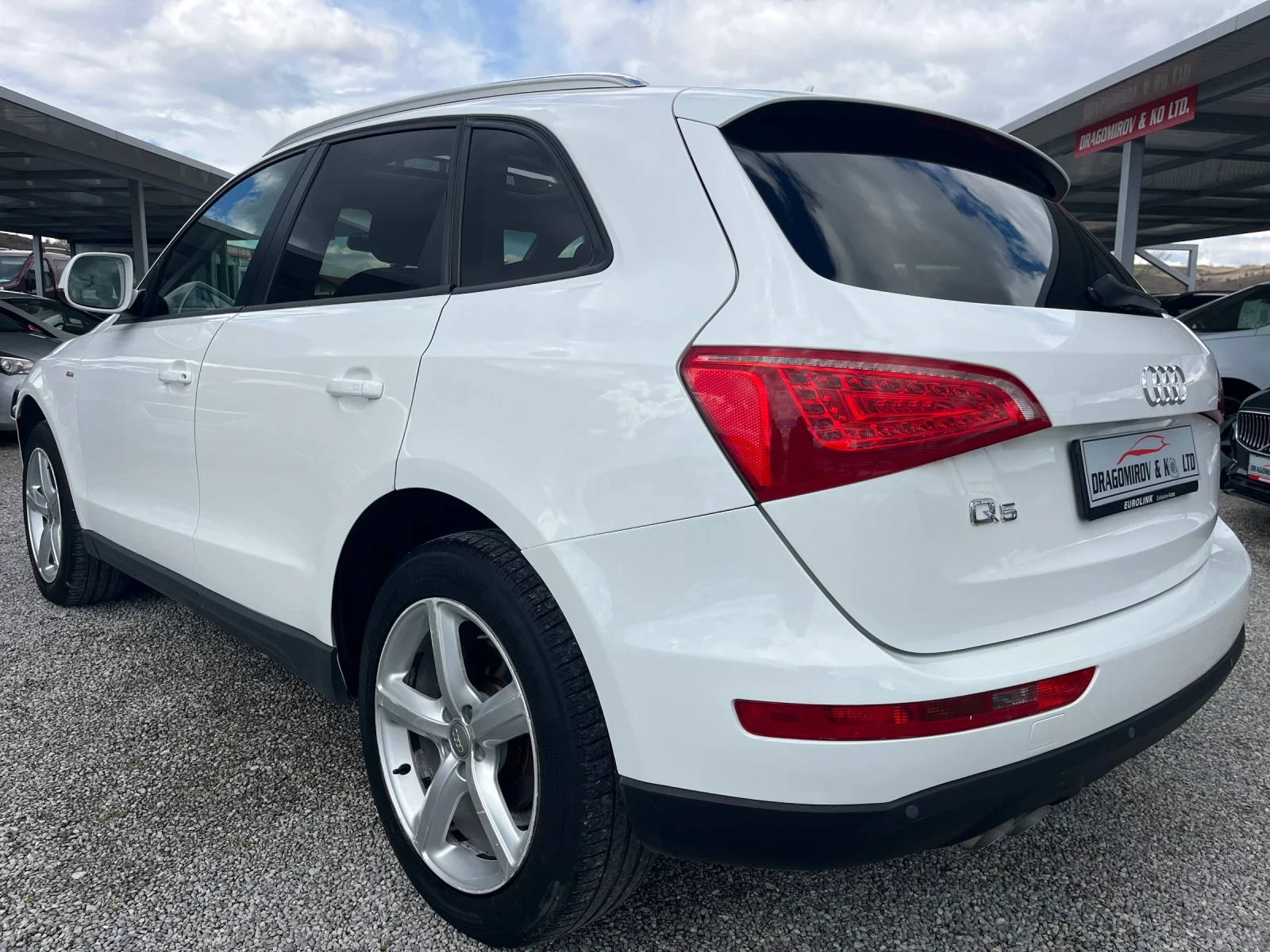 Audi Q5 2.0TDI Automat/Quattro, снимка 6 - Автомобили и джипове - 54136469