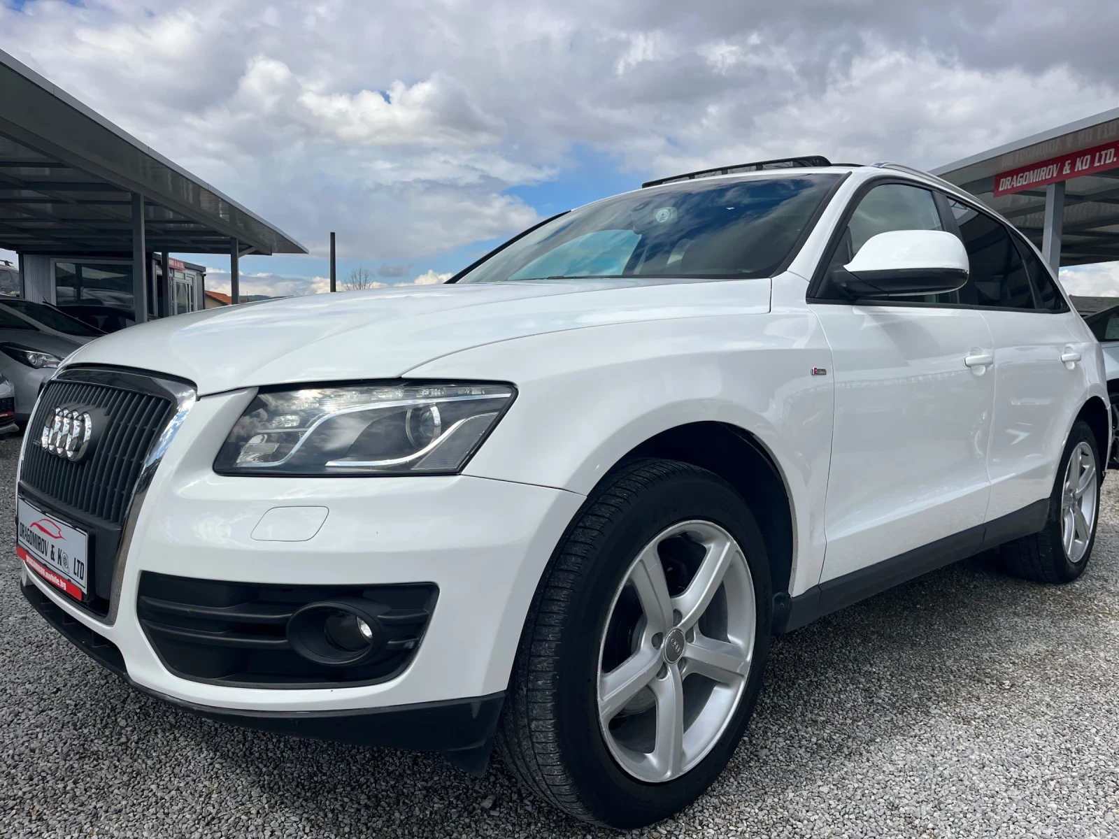 Audi Q5 2.0TDI Automat/Quattro, снимка 3 - Автомобили и джипове - 54136469