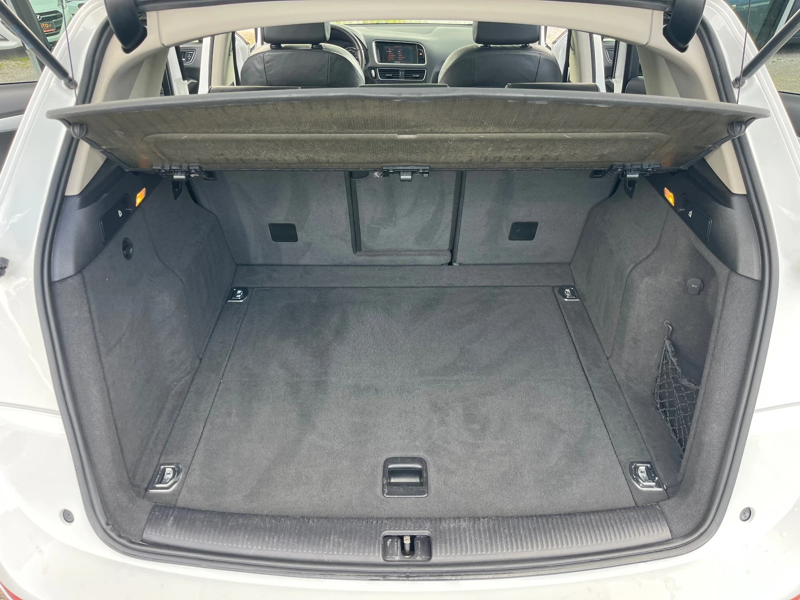 Audi Q5 2.0TDI Automat/Quattro, снимка 17 - Автомобили и джипове - 54136469