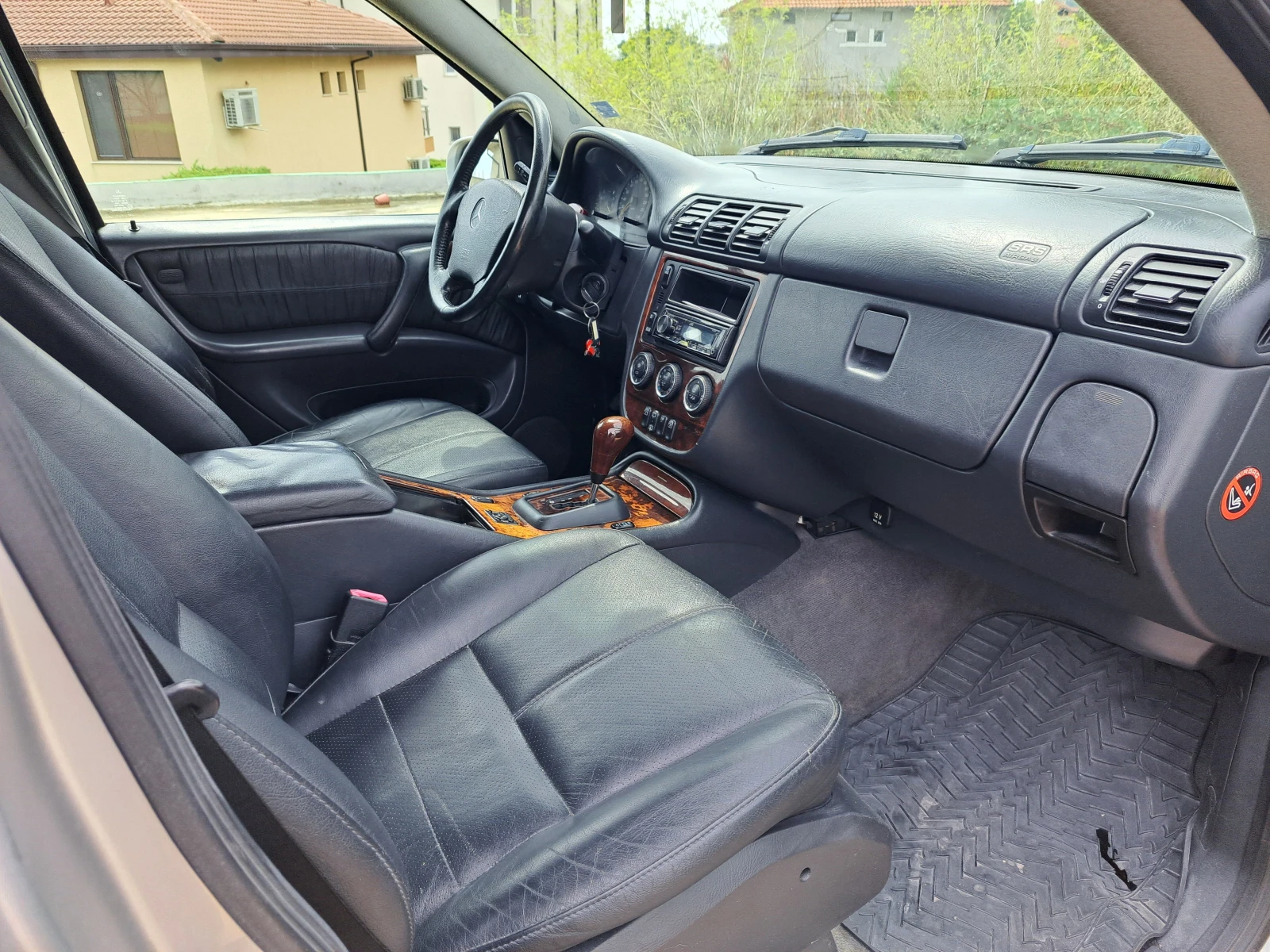 Mercedes-Benz ML 400CDI, снимка 10 - Автомобили и джипове - 54215222