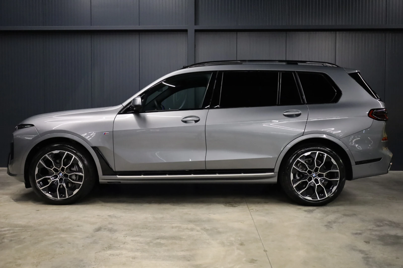 BMW X7 M SPORT PRO* XDRIVE* SWAROVSKI* SKY LOUNGE*  | Mobile.bg � ����������� 3
