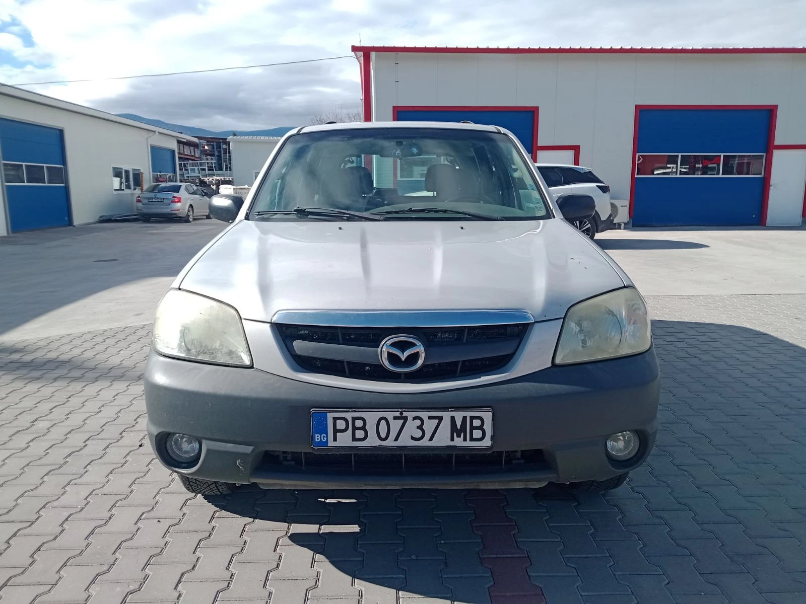 Mazda Tribute, снимка 2 - Автомобили и джипове - 54368642