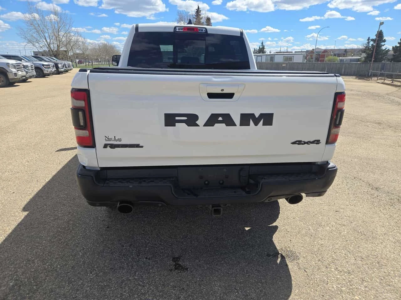 Dodge RAM 1500 * Rebel * 2 КЛЮЧА* PANO* KEYLESS* ПОДГРЕВ* , снимка 4 - Автомобили и джипове - 54520698