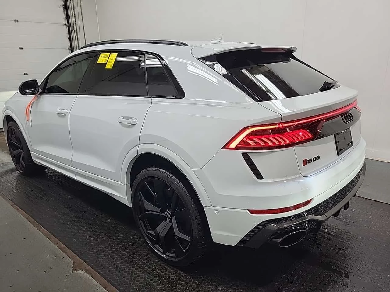 Audi RSQ8 * АВТОКРЕДИТ БЕЗ ПЪРВОНАЧАЛНА ВНОСКА * , снимка 4 - Автомобили и джипове - 54562212