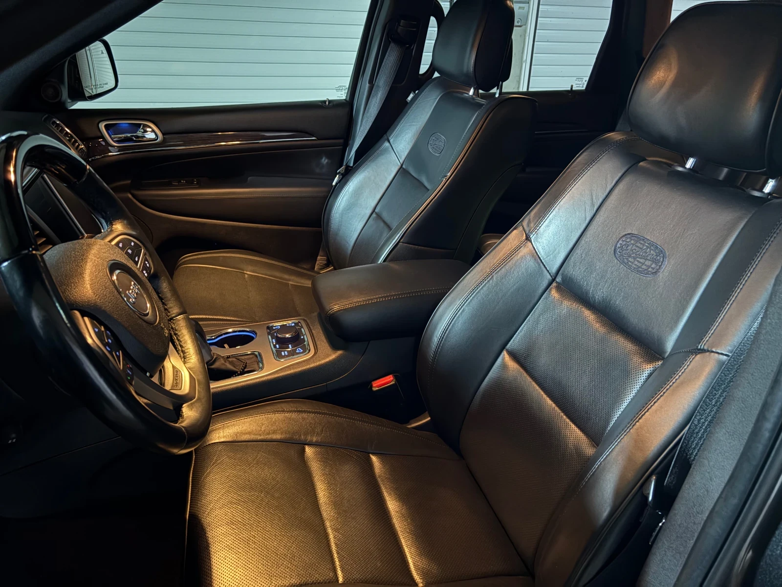 Jeep Grand cherokee, снимка 9 - Автомобили и джипове - 54622537