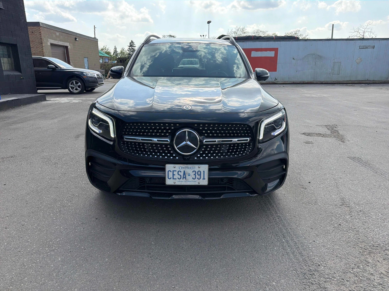 Mercedes-Benz GLB 250 CARFAX * АВТО КРЕДИТ * ПРОГНОЗНА ЦЕНА ДО БГ * , снимка 2 - Автомобили и джипове - 54630958