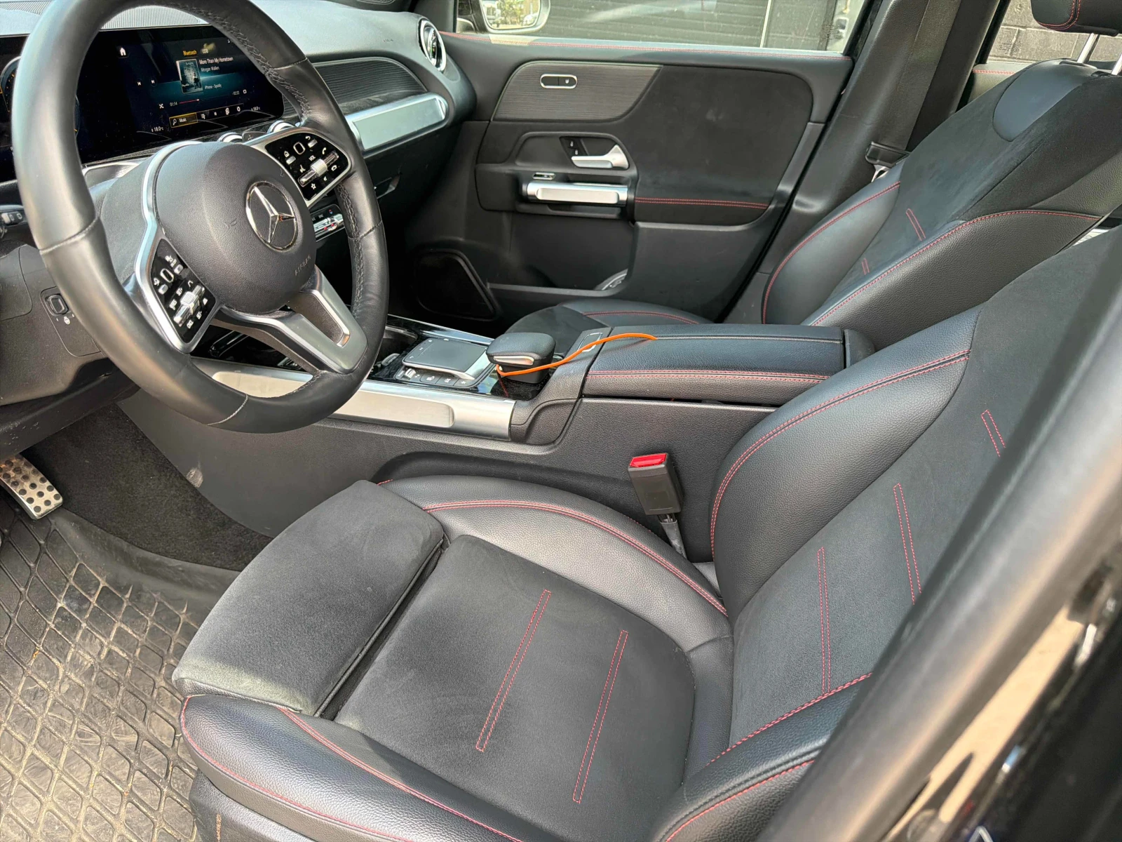Mercedes-Benz GLB 250 CARFAX * АВТО КРЕДИТ * ПРОГНОЗНА ЦЕНА ДО БГ * , снимка 7 - Автомобили и джипове - 54630958