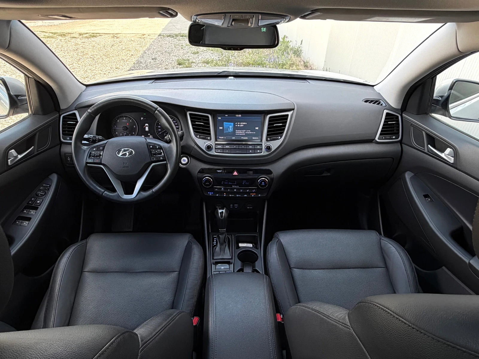 Hyundai Tucson 2.0 CRDi 185кс 4х4 Premium/ Всички екстри/ История, снимка 8 - Автомобили и джипове - 54654790