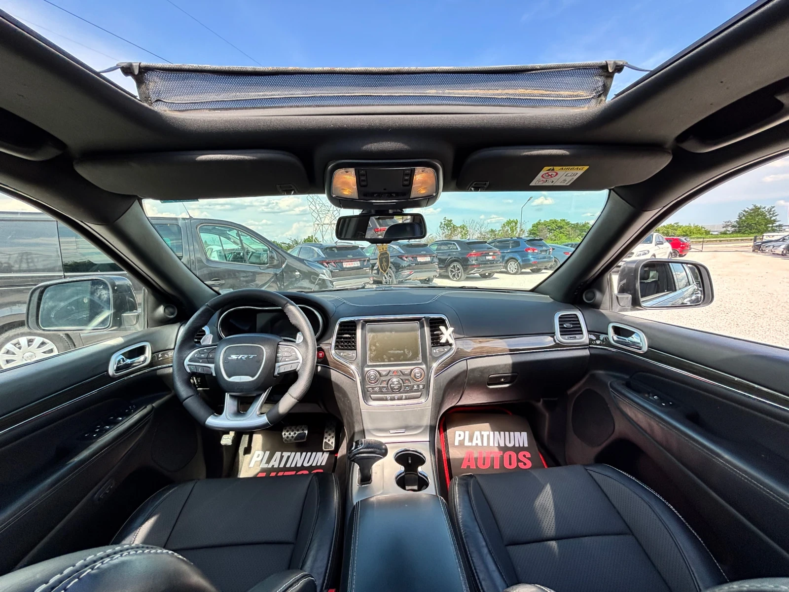 Jeep Grand cherokee 6.4/SRT/PANO/FULL MAXX, снимка 8 - Автомобили и джипове - 54880844