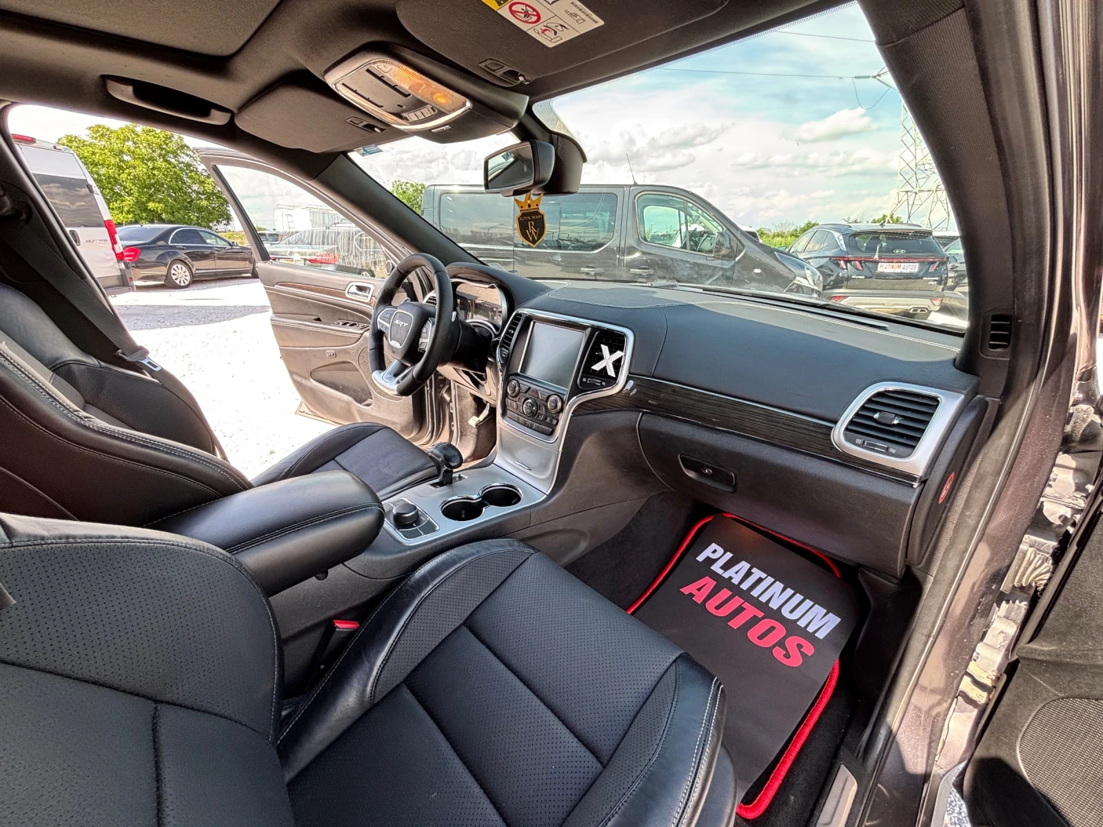 Jeep Grand cherokee 6.4/SRT/PANO/FULL MAXX, снимка 5 - Автомобили и джипове - 54880844