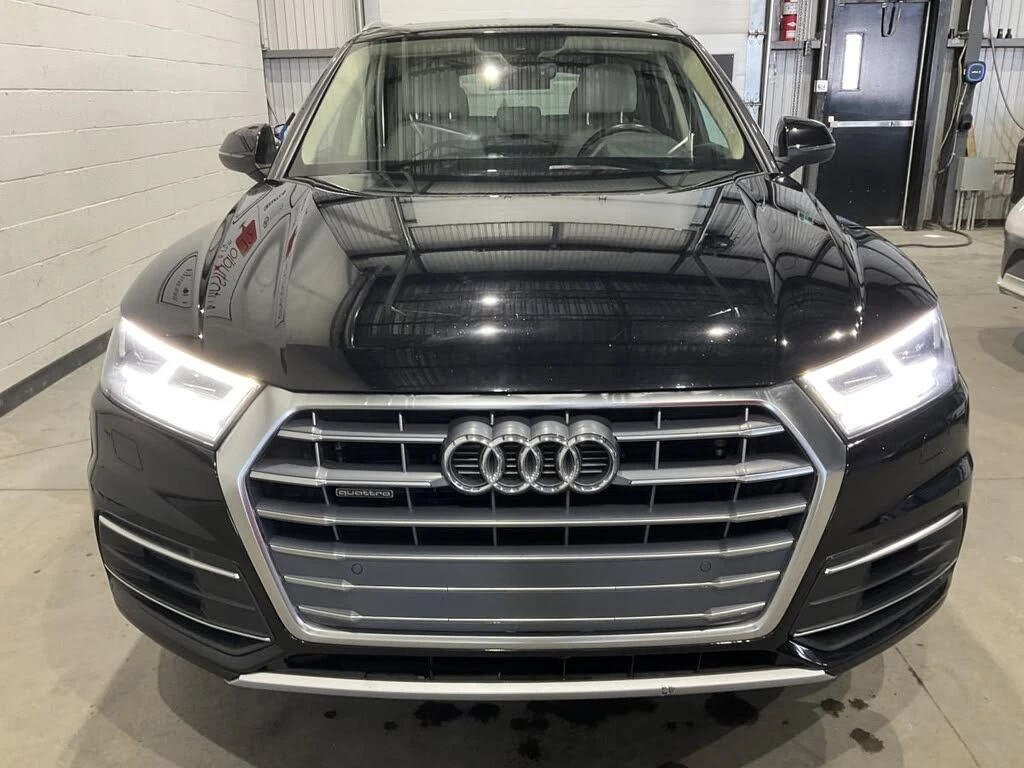 Audi Q5 Амбиентно * Панорама * АвтоКредит (ЦЕНА ДО БГ), снимка 5 - Автомобили и джипове - 56204226