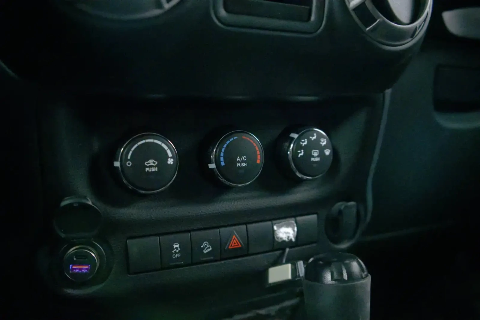 Jeep Wrangler 4�4* ESC* Hill Start Assist* TSC | Mobile.bg � ����������� 16