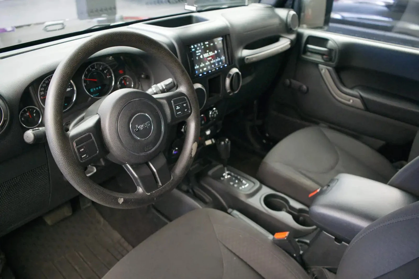 Jeep Wrangler 4�4* ESC* Hill Start Assist* TSC | Mobile.bg � ����������� 11