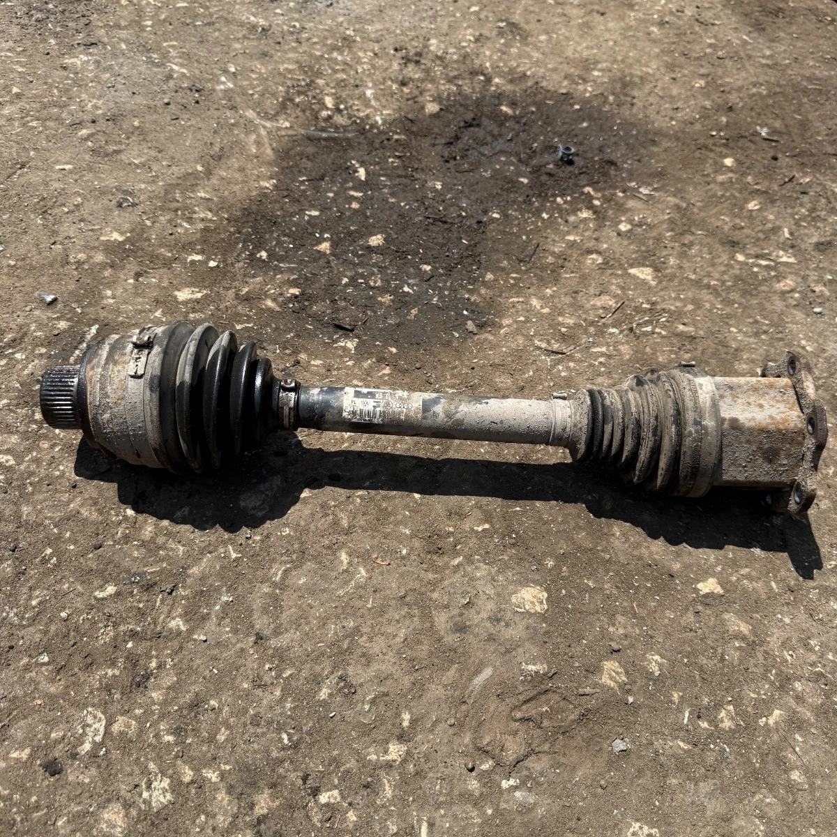 Предна дясна полуоска за A6 4G Allroad 4G0407271F-305