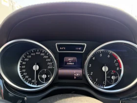 Mercedes-Benz ML 550 4MATIC* DESIGNO* HARMAN* 360 КАМЕРИ* ОБДУХ* FULL, снимка 12