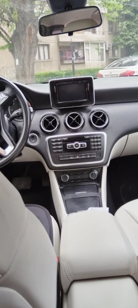 Mercedes-Benz A 180, снимка 5