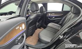 Mercedes-Benz E 300 E300 4MATIC Exclusive, снимка 13