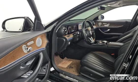 Mercedes-Benz E 300 E300 4MATIC Exclusive, снимка 10