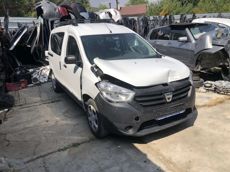 Dacia Dokker 1.6 бензин-газ, снимка 2 - Автомобили и джипове - 37697610